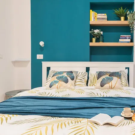 Design - Tricolore, Macedonio Melloni Apartman Milánó